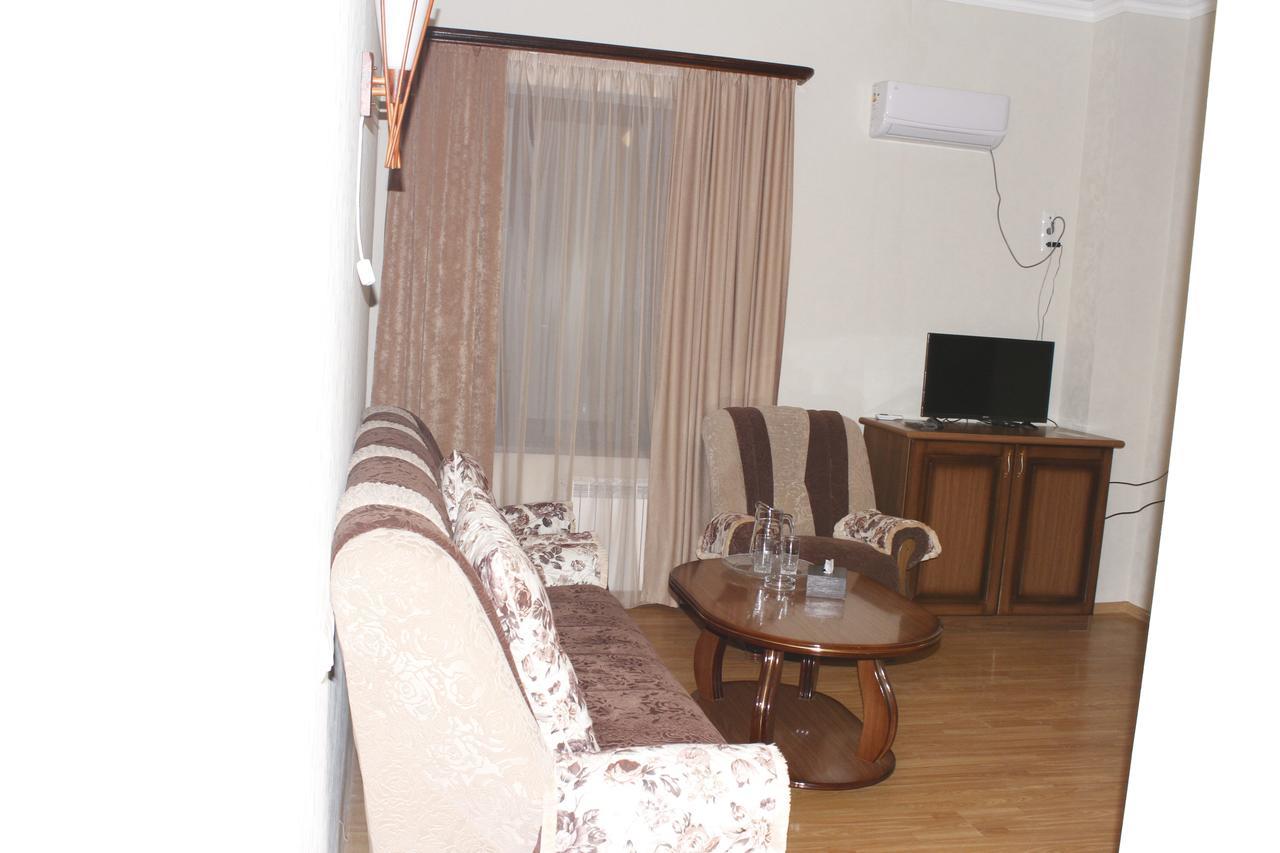 Hotel Fenix Complex Kapan 외부 사진
